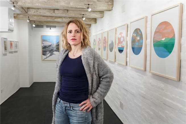 Anna Schüpbach und ihre Arbeiten in der Galerie Löiegrube.