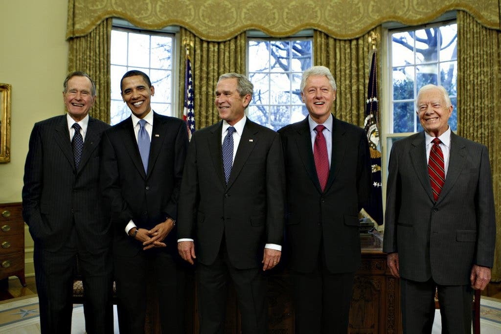 Januar 2009: Ein denkwürdiges Bild mit fünf US-Präsidenten: George Bush (1989-1993), Barack Obama (ab 2009), George W. Bush (2001-2009), Bill Clinton (1993-2001) und Jimmy Carter (1977-1981).