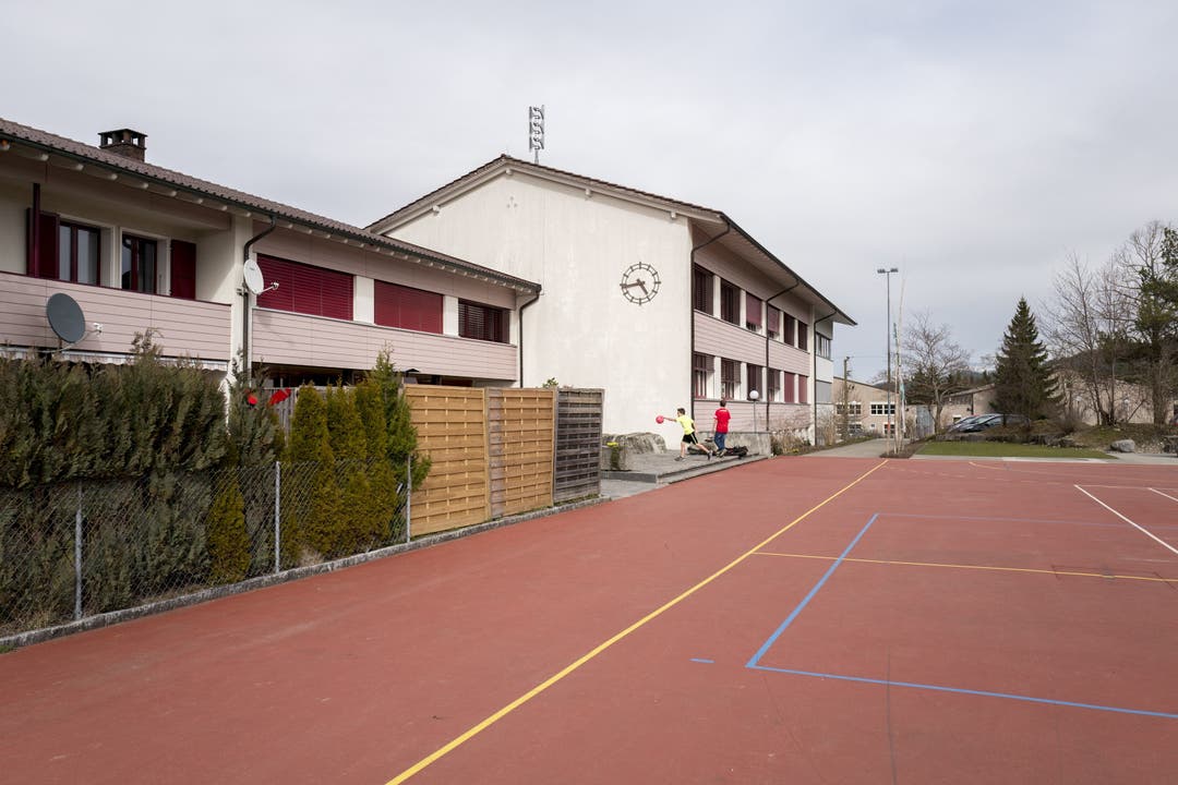 Im Schulhaus Dorf ging Tom Lüthi zur Schule.