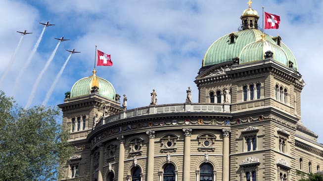 Bern wird sich mit zwei Aargauer Asyl-Anliegen beschäftigen müssen. (Archiv)