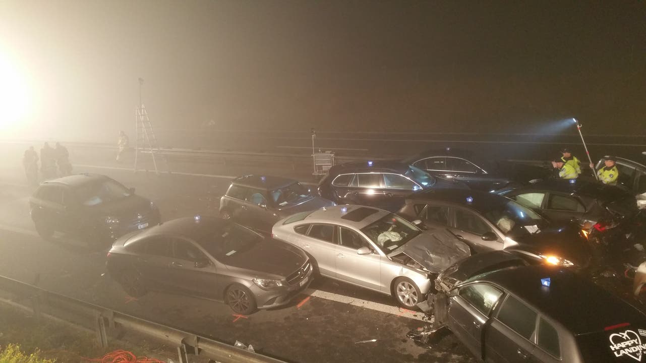Die Autolenker wurden auf dem Gemeindegebiet von Mülligen von dichtem Nebel überrascht.