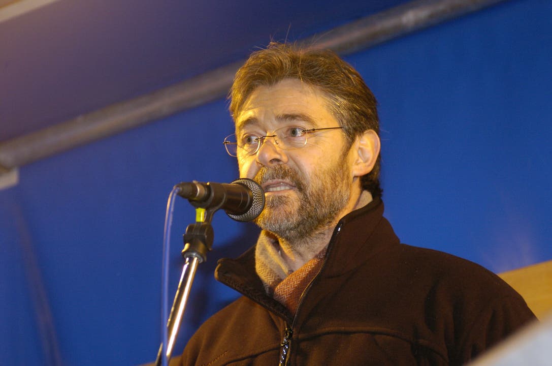 Peter Jordi im Dezember 2014 bei der Demonstration der Lehrerinnen und Lehrer gegen das neue Sparprogramm der Regierung im Bildungswesen.