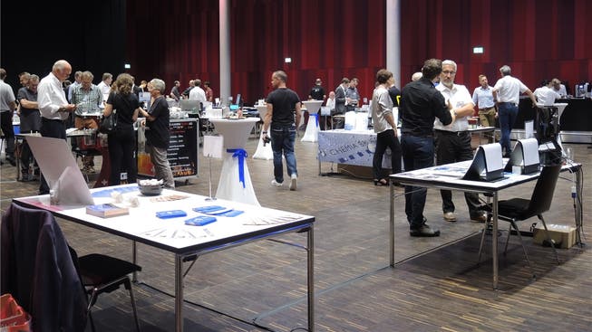 Die erste Tischmesse findet im Campussaal in Brugg-Windisch statt. TiH