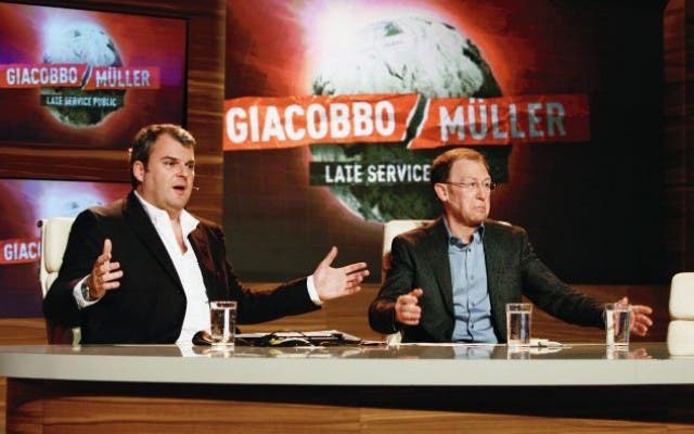 Mit Lachern gegen den Zuschauerverlust: Mike Müller und Viktor Giacobbo. Foto: Heinz Stucki