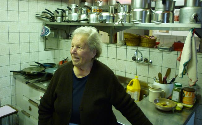 Lydia Strausak in der Küche des Restaurants in Staad.