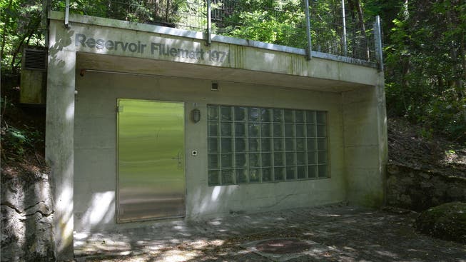 Das Reservoir Flüematt verfügt über zwei Kammern mit einem Fassungsvermögen von insgesamt 4290 Kubikmeter Wasser.