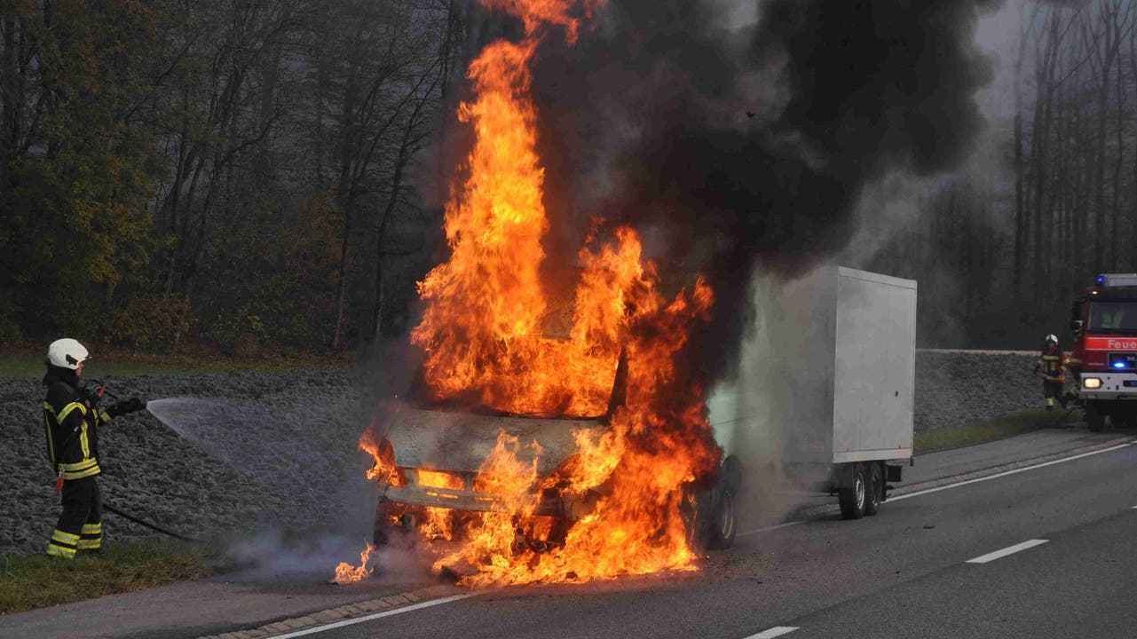 Oensingen: Lieferwagen ausgebrannt