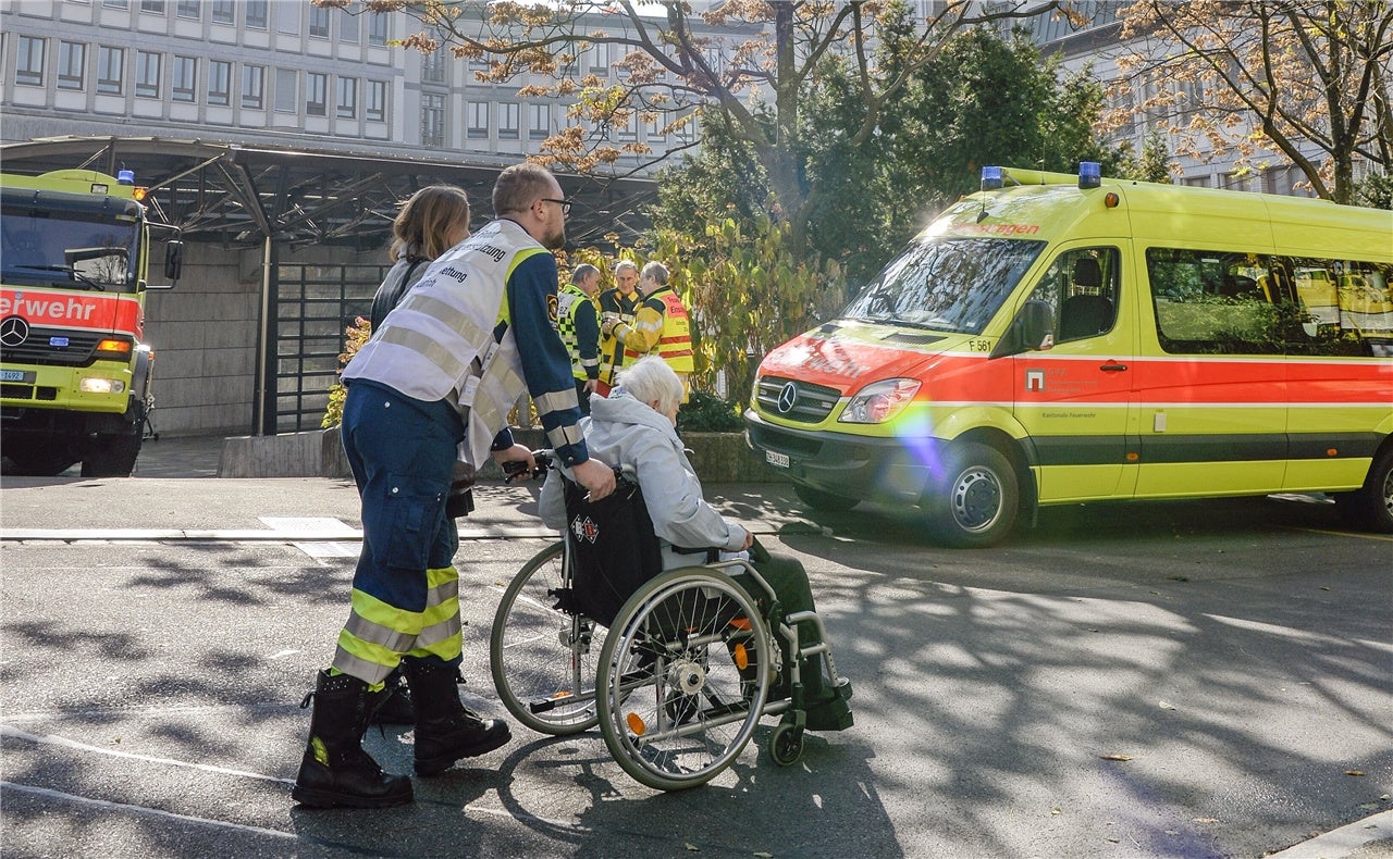 Schutz & Rettung - Über 40'000 Einsätze Von Feuerwehr Und Rettungsdienst