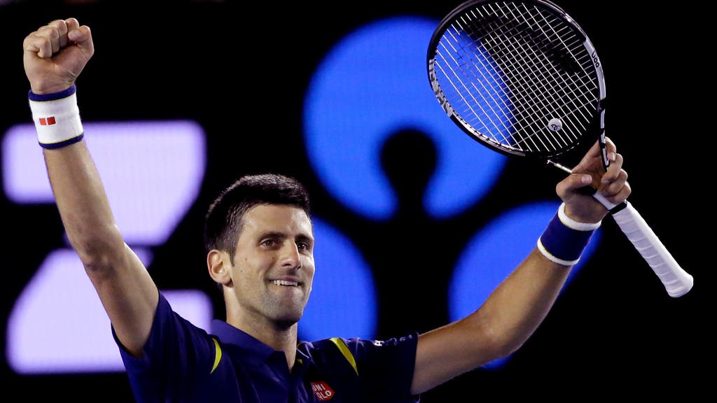 Novak Djokovic freut sich über seinen Finaleinzug.