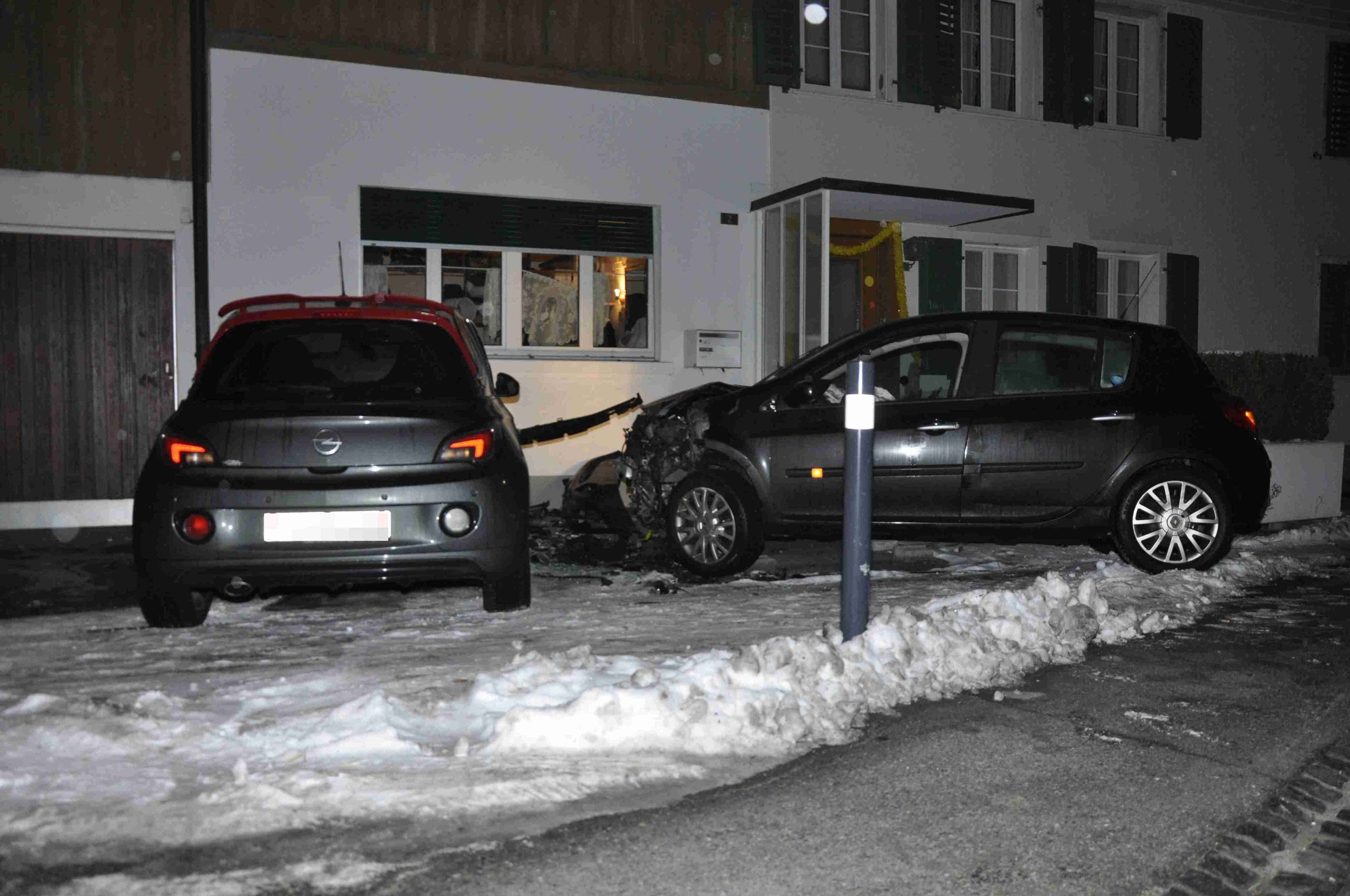 Biberist - Alkoholisierter Autofahrer Baut Selbstunfall – Und Gibt ...