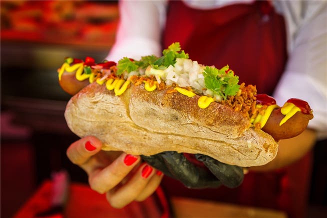 So sieht ein dänischer Hotdog aus. chi