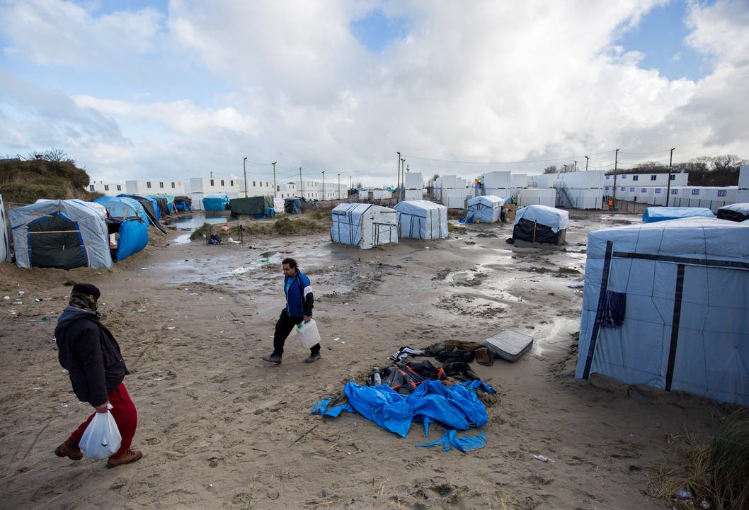 Flüchtlingslager in Calais. (1)