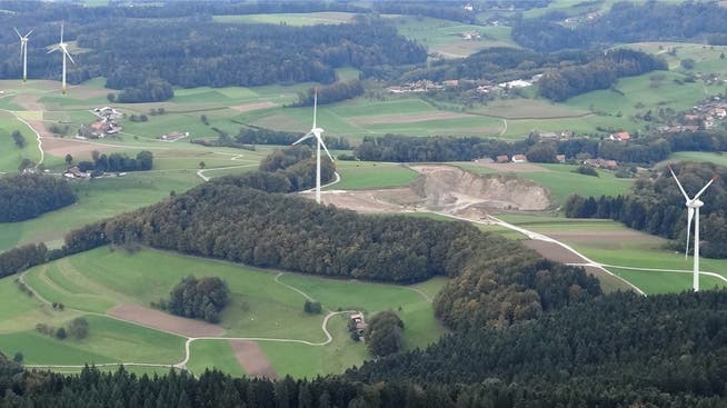 Den Windpark Kirchleerau/Kulmerau gibt es nur als Fotomontage und das wird so bleiben, die CKW hat das Projekt mit sofortiger Wirkung gestoppt.