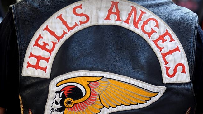 2010 stürmten Mitglieder der Rockergruppe Hells Angels in Ehrendingen das Eröffnungsfest der verfeindeten Gruppierung Outlaws. Dabei fielen Schüsse, Autos wurden demoliert. (ZVG/KEY)