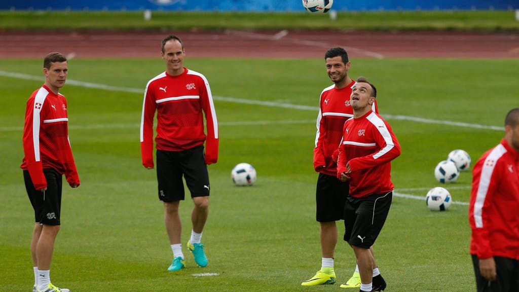 Die Schweizer beim Training vor dem Spiel gegen Frankreich.