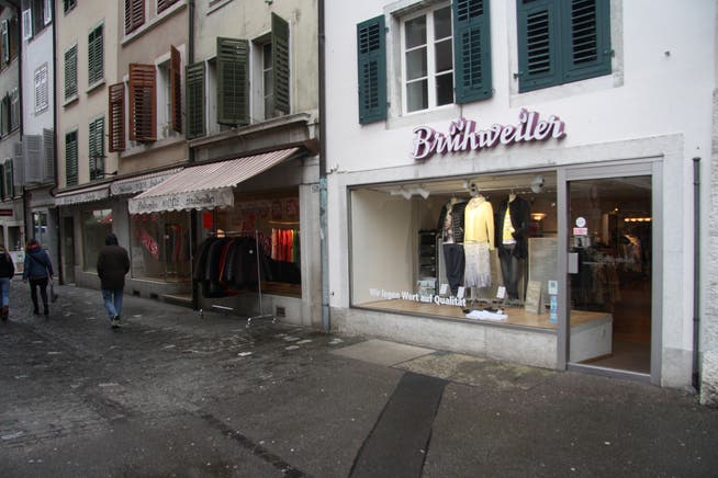 Brühweiler Mode unterhält an der Schmiedengasse eine einzige Geschäftsfläche, die sich über vier Altstadthäuser erstreckt.