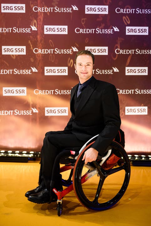 Marcel Hug posiert an den Credit Suisse Sports Awards