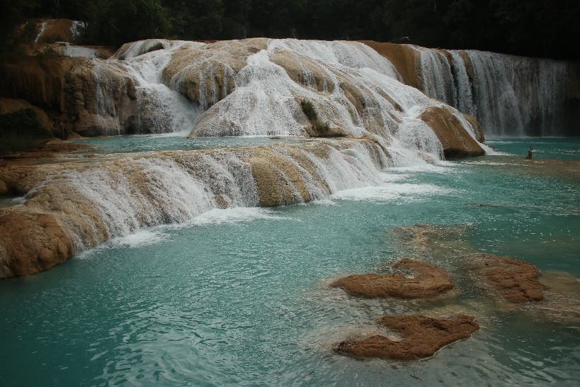 Sie haben deshalb das gleiche Ziel wie wir: Die wunderschönen Agua-Azul-Wasserfälle.