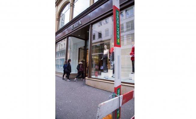 Die Zara-Filiale bekommt bald Gesellschaft aus demselben Konzern: Links nebenan eröffnet im Sommer an der Freien Strasse 38 Zara Home, die Heimtextilmarke von Inditex. Foto: Nicole Nars-Zimmer