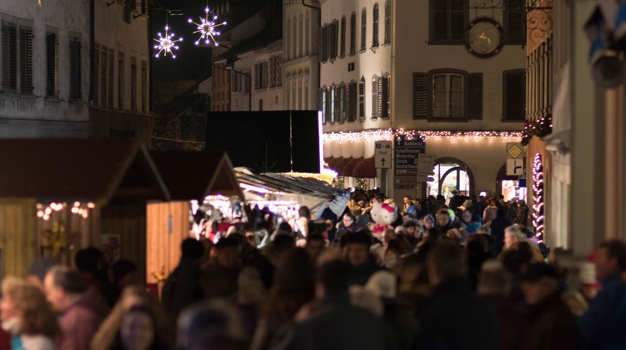 Am Weihnachtsmarkt in Bad Zurzach