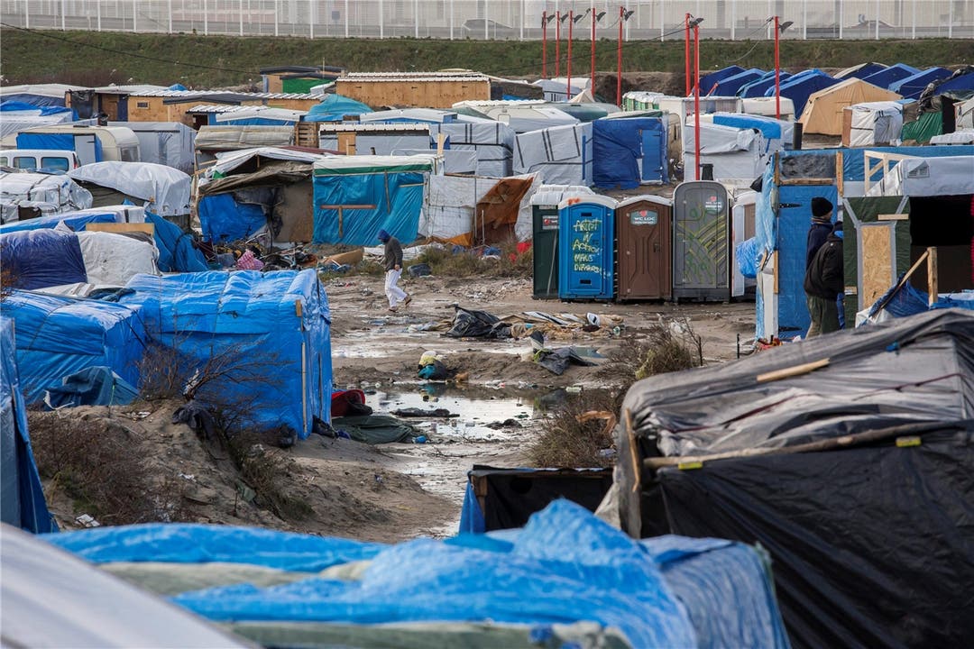 «The Jungle»: Improvisierstes Flüchtlingslager in Calais