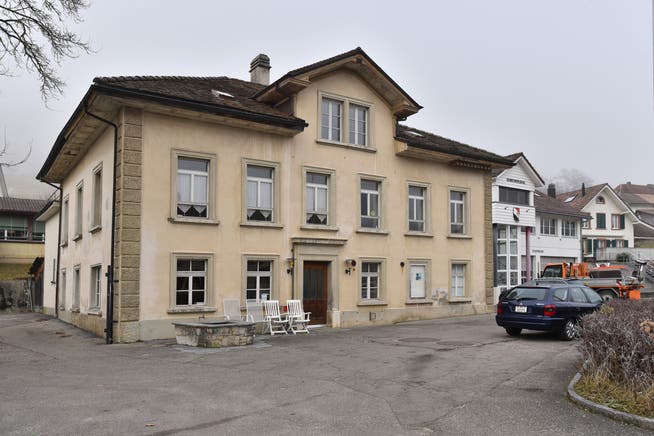 Die Gemeinde Holderbank prüft eine Verlegung der Gemeindeverwaltung in das alte Schulhaus.