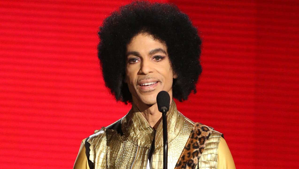 Prince bei der Verleihung der American Music Awards in Los Angeles. (November 2015)