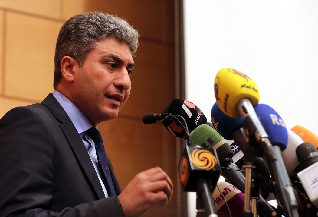 Der ägyptische Luftfahrminister Sherif Fathi erklärte, dass die Umstände darauf hinwiesen, dass die Wahrscheinlichkeit eines Anschlags wesentlich höher sei als ein technischer Fehler.