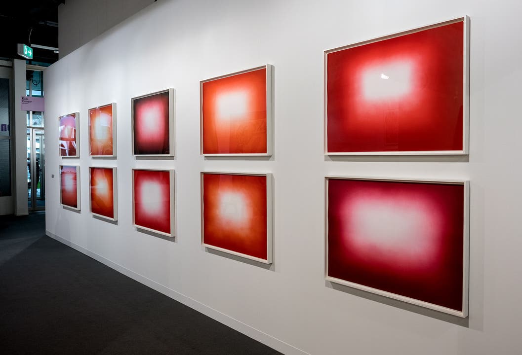 Zehn Mal 6500 Franken: Die Bilder der Serie «Red Shadow» von Anish Kapoor, 2016.