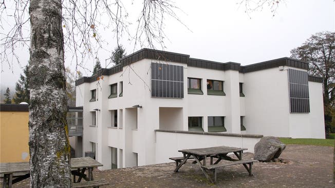 Steht seit den Sommerferien leer: die Schulanlage Böleboden in Kaiserstuhl. (Archiv)