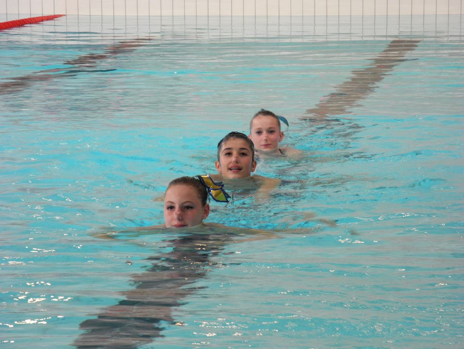 Junge Synchronschwimmerinnen am Limmattaler-Fisch