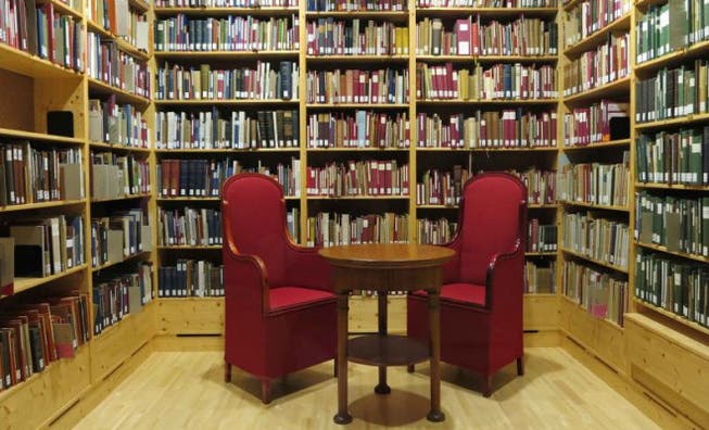 Rudolf Steiners thematisch geordnete Privatbibliothek mit 9000 Bänden. Foto: ZVG