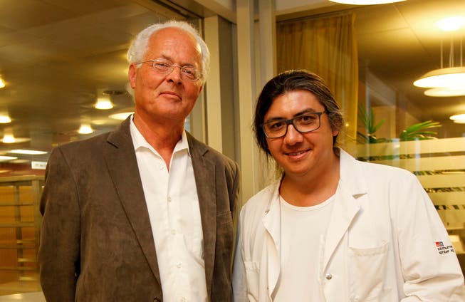 Dr. med. Bruno Greusing (links) übergiebt die HNO-Klinik nach 30 Jahren nun definitiv an Dr. med. Patrick Dubach