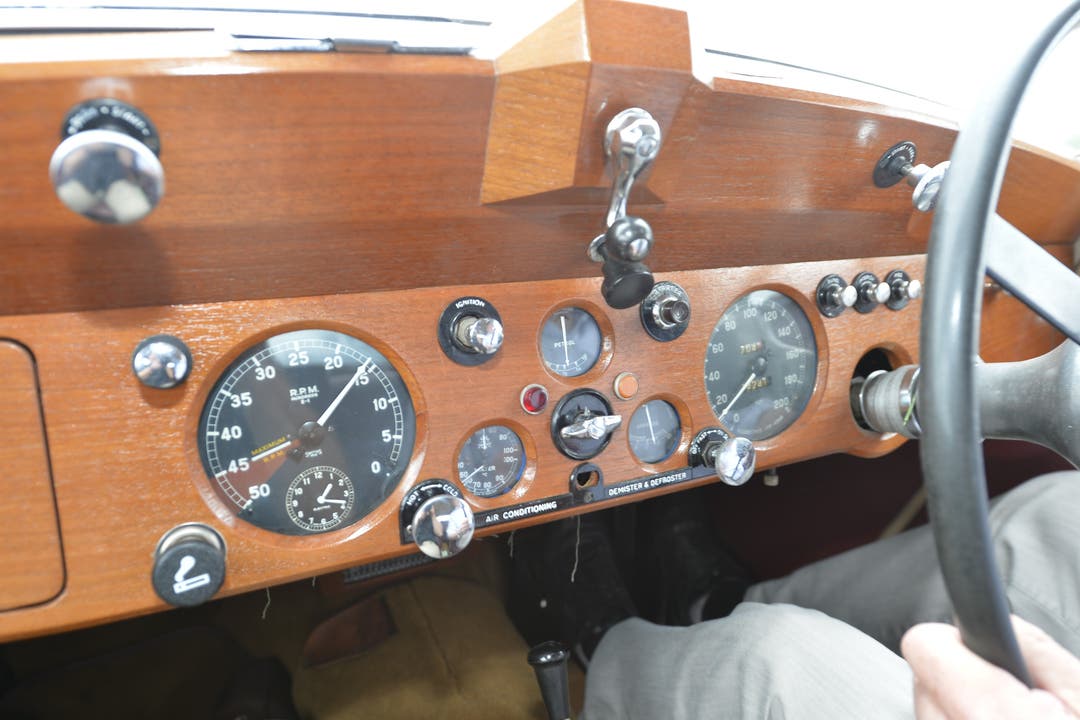 Das Cockpit des Jaguars