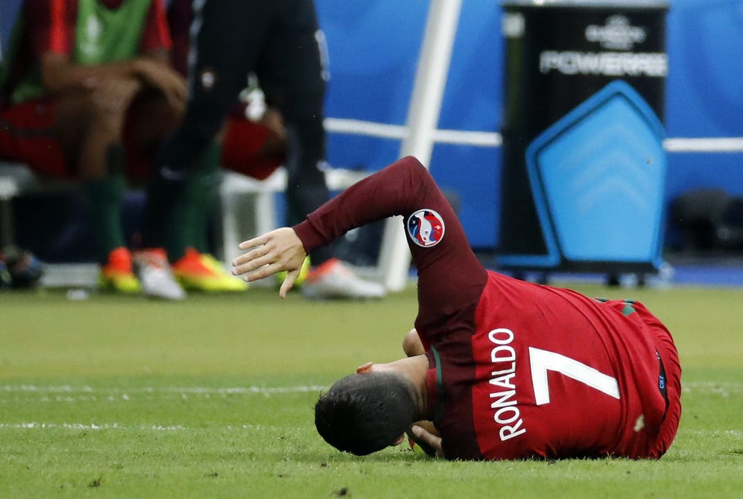Schock für die Portugiesen: Ronaldo nach dem Einsteigen von Payet