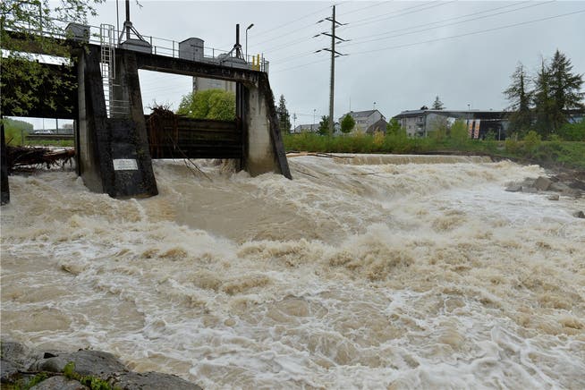 «Die Hochwasser 2005 und 2007 haben die erheblichen Schutzdefizite entlang der Emme zwischen dem Wehr Biberist und der Aare in Luterbach/Zuchwil deutlich aufgezeigt», hält die Handelskammer in einer Mitteilung fest.