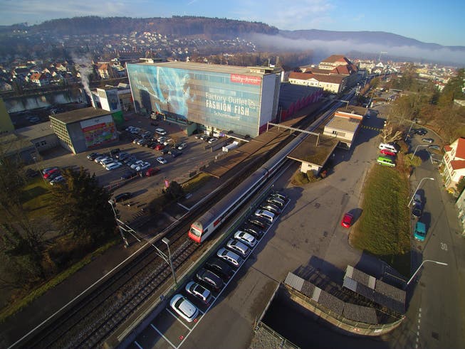 Der Schönenwerder Bahnhof soll 2021 zur öV-Drehscheibe werden.
