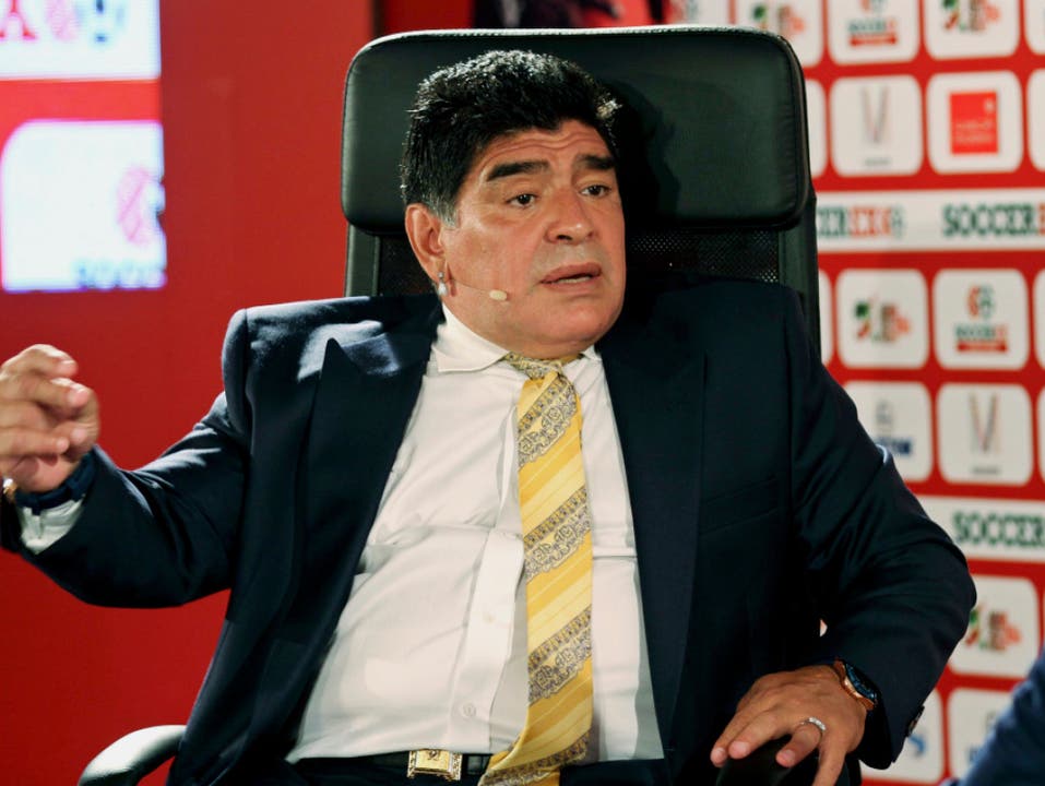 Diego Maradona (argentinische Fußball-Legende, Weltmeister 1986): "Wir werden dich nicht vergessen, Dünner!"