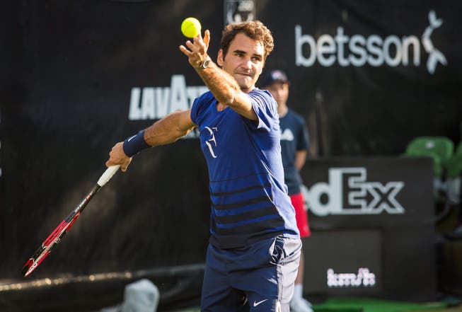 Roger Federer während einer Trainingssession in Stuttgart.