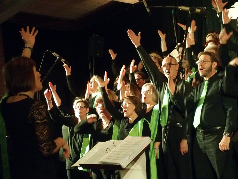 Der Gospelchor Spirit of Hope beim Konzert in der ref. Kirche Nussbaumen