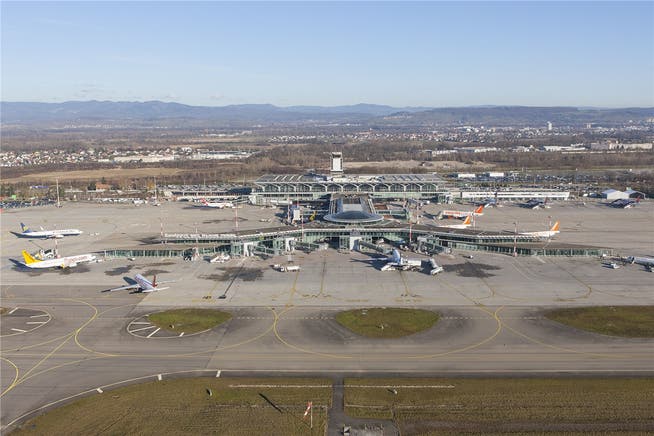 In den kommenden Jahren wird das Flughafengebäude ausgebaut. Wie, das will der Verwaltungsrat des Euro-Airports in diesem Jahr entscheiden.