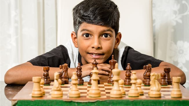 Vor einem Jahr hat Aryan mit Schachspielen begonnen. Im Juni geht er an die Schweizer Meisterschaft.