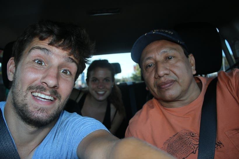 Von Managua nach Masaya: Dieser Herr war viel freundlicher, als er auf dem Foto wirkt. Er nimmt uns mit, noch bevor wir den Daumen raushalten.