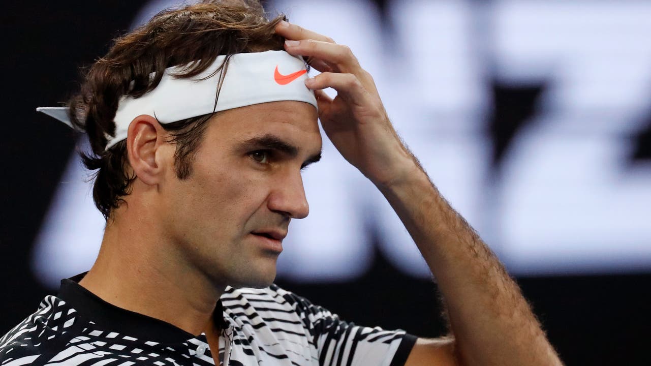 Im zweiten Satz muss Roger Federer gleich zweimal sein Aufschlagspiel abgeben – und liegt 0:4 hinten.