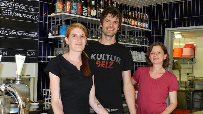 Liz Kuhn, Christian Döbeli und Katharina Galizia (von links) haben ihr Herz der Kulturbeiz verschrieben.