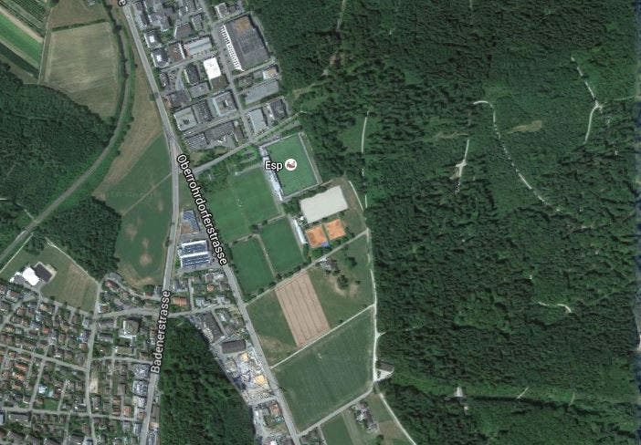 Der Tatort im Fislisbacher Waldstück "Rüsler" liegt zirka 150 Meter von der Sportanlage Esp entfernt.