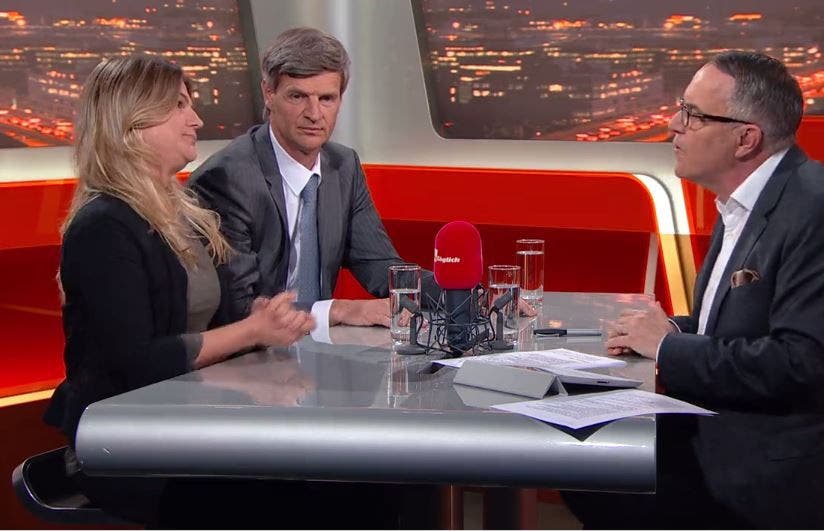 Magdici im Talk Täglich, 23.Mai 2016 Angela Magdici mit ihrem Verteidiger Urs Huber und Moderator Markus Gilli.