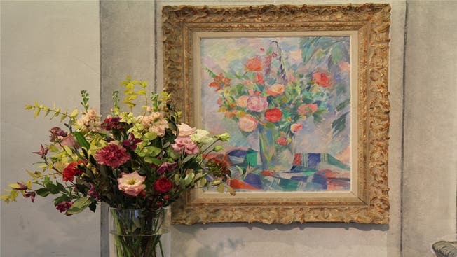 Blumen werden in den Ausstellungsräumen mit den ausgestellten Bildern korrespondieren.