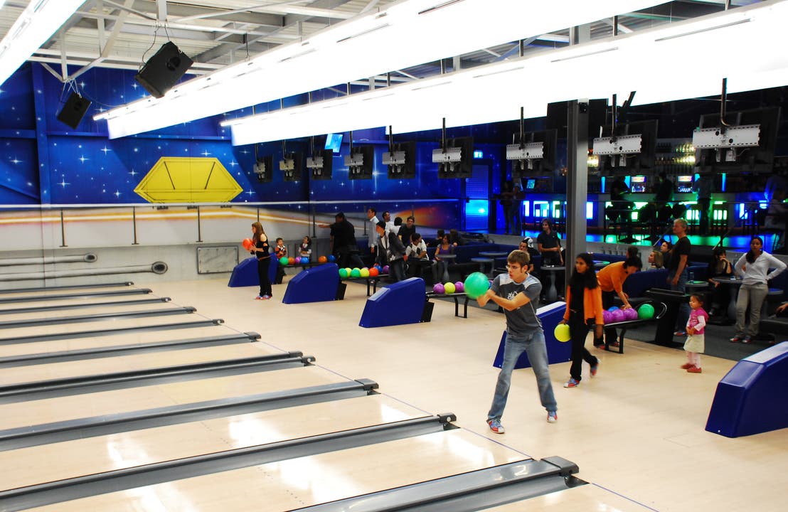 Eröffnet wurde das "GoEasy" am 19. September 2008. Schon damals gehörten die 12 Bowlingbahnen dazu.