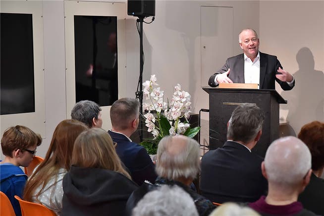 Stadtpräsident Martin Wey zeigte sich überzeugt, dass die Oltner Museen nicht nur Mittel, sondern auch Menschen brauchen, die sich mit Herzblut engagieren.